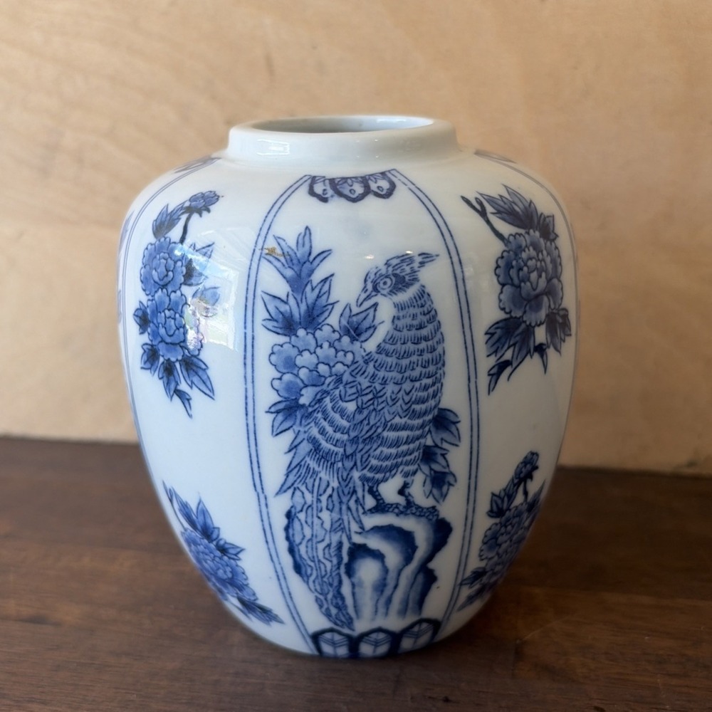 VINTAGE CHINESE STAMPED CHINA BLUE & WHITE GINGER JAR BIRD FLORAL MOTIF 5'